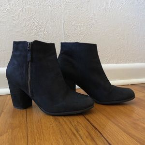 Free People genuine leather black booties — in brand new condition